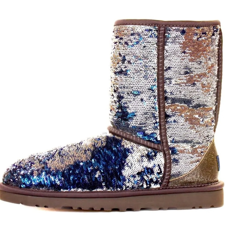 UGG Sequin Boots Women’s  Blue Black pull on size 9 Sold As Is